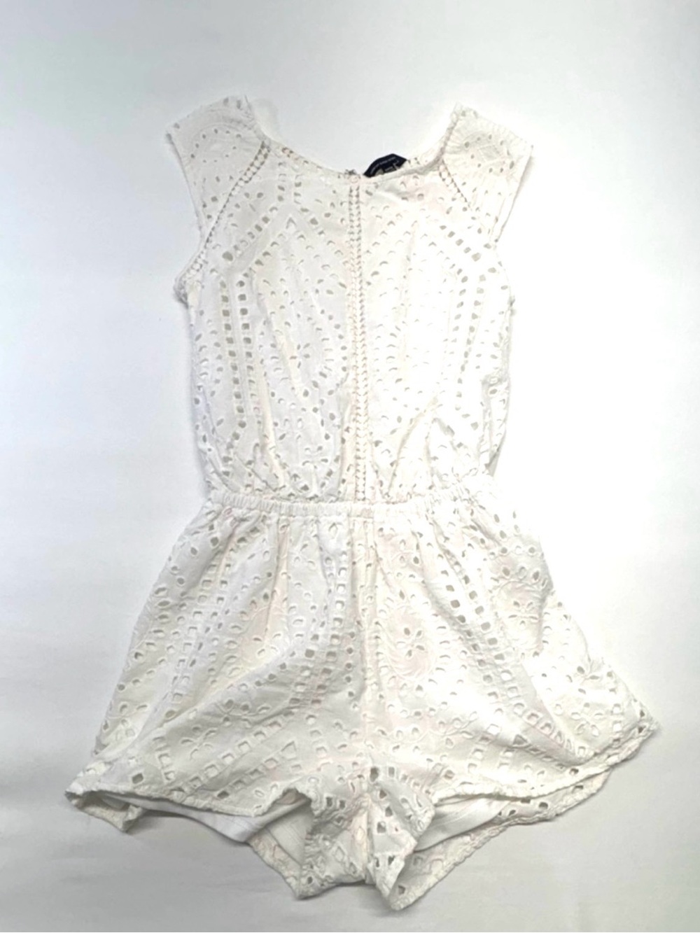 American Eagle Outfitters Cream Eyelet Romper Size Small
